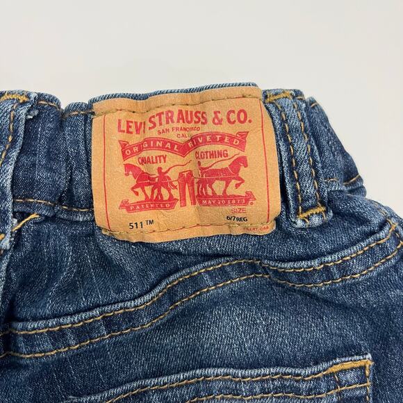 Levi's 511 Boy's 6/7 Adjustable Waist Regular Fit Blue Jean Shorts - Picture 4 of 5